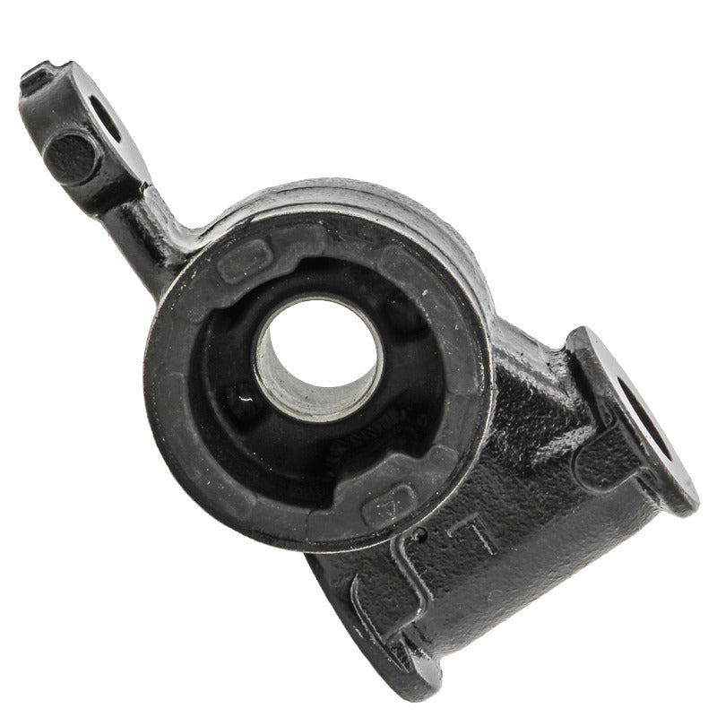 Buje de Horquilla Del. Inf. Izq. Grande Mazda 3 2014-2018