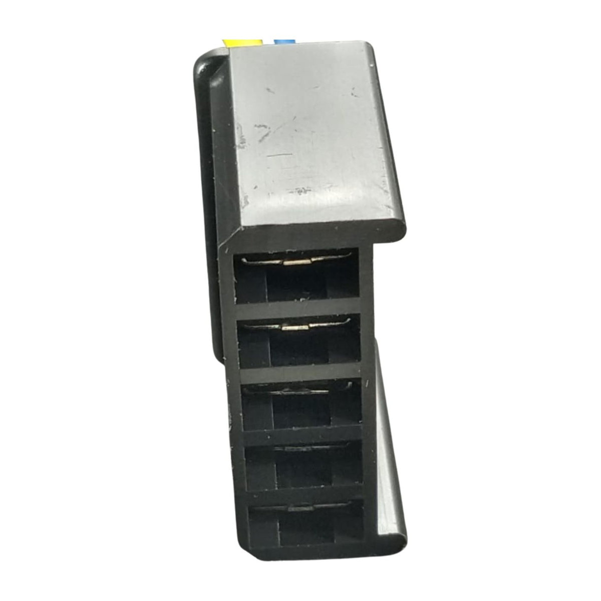Conector Eléctrico – vista 5