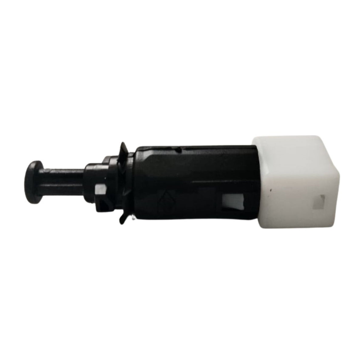 Interruptor de Luz de Freno NISSAN PLATINA RENAULT CLIO KANGOO – vista 3