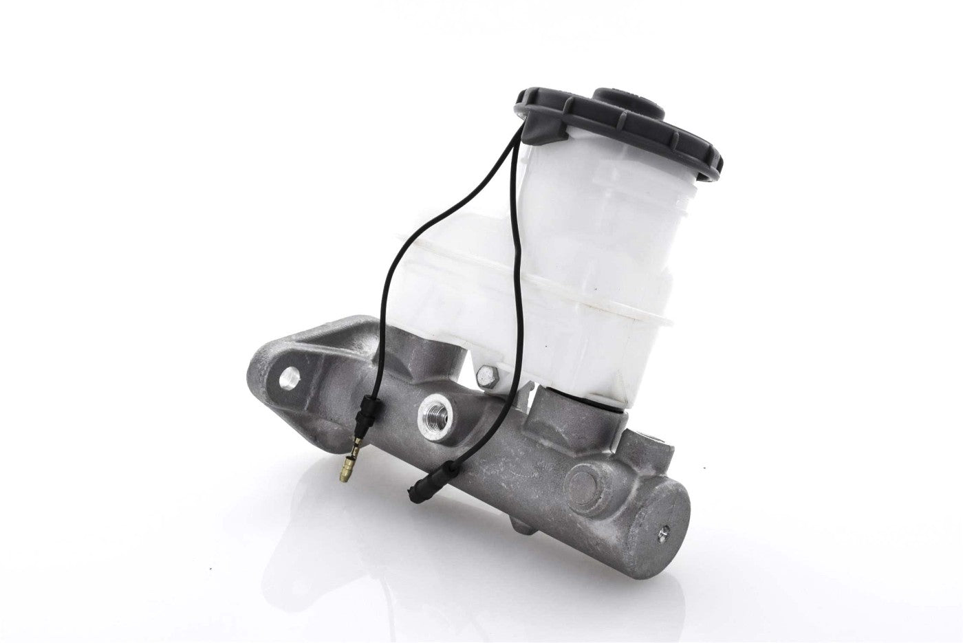 Bomba de Frenos MC-390323